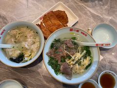 -小姜锅贴(凤凰街店)