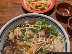 -矮子粉店1985·长沙米粉(湘春路店)