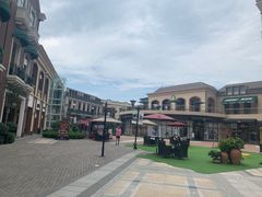 -王府井奥莱临潼小镇(临潼店)