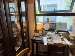 -邊城書店