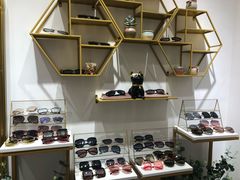 -肆兮眼镜·蔡司·徕卡战略合作店(大坪店)