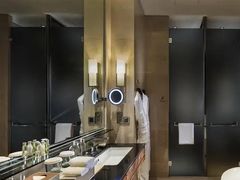 -广州天河希尔顿酒店