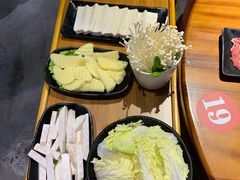 -捞围鲜·港式打边炉(海阳路店)