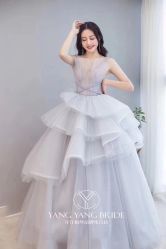 -洋洋婚纱品牌集合店