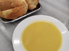 lentil&nbsp;soup-Tarihi Sultanahmet Köftecisi Selim Usta