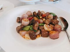 黑蒜雪花牛肉粒-世博源公馆·本帮融合菜·主题包厢·江景餐厅