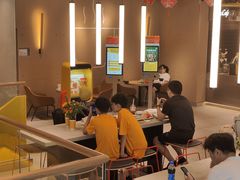 -麦当劳(龙洞店)