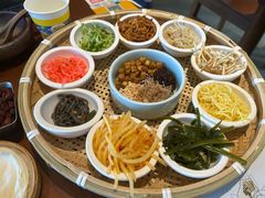 -包整·丝娃娃(一览甲秀楼风景店)