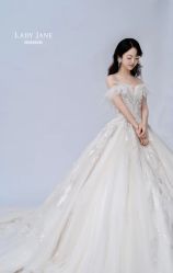-Lady  Jane高端婚纱礼服馆