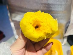 蛋黄流沙包-煲王粤菜餐厅(中侨中心店)