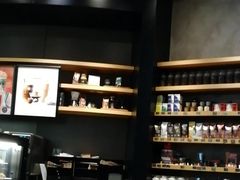 -星巴克臻选(成都来福士店)