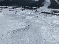 -丝绸之路山地度假区滑雪场
