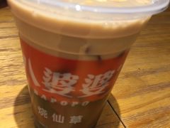 奶茶味燒仙草-八婆婆烧仙草(曾厝垵店)