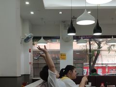 大堂-禾师兄·布拉肠(一德路店)