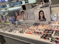 -卡罗林蔡司授权门店(南京东路店)
