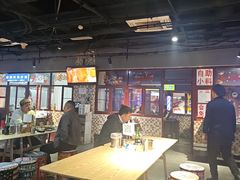 -马路牙子烧烤音乐酒馆(望京店)