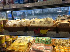 -光明牛奶棚(南泉店)