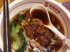 -呷佬·长沙手工米粉(金沙江路店)