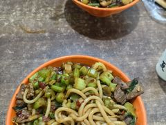 -玲玲米粉·新疆现炒米粉(大十字总店)