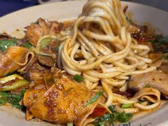 -方铲铲·成都板凳面(滨江银泰店)