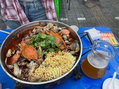 -老东镇啤酒屋海鲜加工·蒸汽海鲜·海鲜烧烤(台东店)