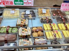 -光明牛奶棚(南泉店)