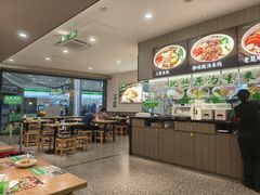 -蒙自源米线大王(东站店)