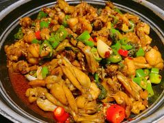 青椒紫苏味-蛙小侠·沸腾砂锅(南山欢乐颂店)