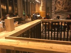 大堂-星巴克臻选(湖滨道店)