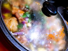 -吉吉向上炭烤鸡肉煲(大学城店)