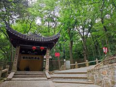 -灵岩山风景区