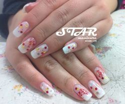 纯白渐变搭配日本闪片 干花-STAR美甲店