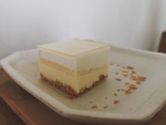 白桃百香糕-知亘茶食