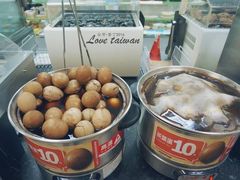 -全家便利店(宜山路站店)