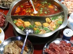 鸳鸯锅-佳荣老五生态牛肉馆