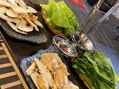 -蘑统田下·野生菌火锅