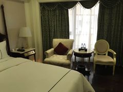 -茂名熹龙国际大酒店(人民广场高铁站店)