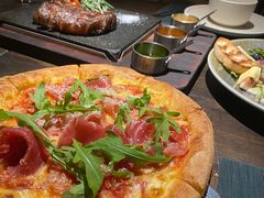 -九月里.自由花园餐厅