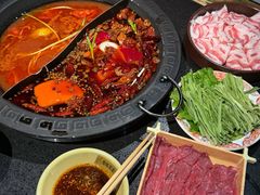 -宽板凳老灶火锅(台湾街店)
