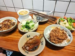 招牌鸡肉饭-红猪卤肉饭(大西洋美食城店)