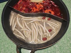 -憨铁匠老火锅(龙岗万科里店)