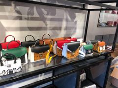 -MCM(比斯特上海购物村店)