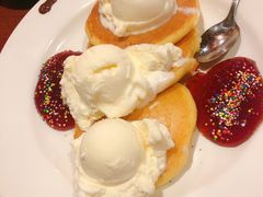 -Pancakes on the rocks(Darling Harbour)