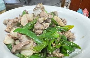 Stir-fried Pork Ribs with Green Pepper
