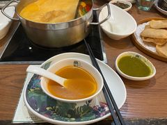 -樾餐厅泰式海鲜火锅(民歌湖店)