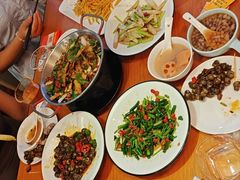 -莲餐厅·湖北菜·潜江小龙虾店(愚园路店)