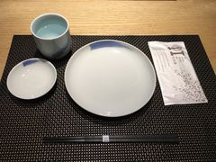 餐具摆设-虹料理·日料放题(悠方店)