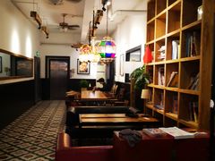 -拖板鞋咖啡旅行酒店(春熙路地铁站店)