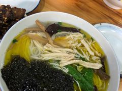 生包鸡汁米线-越洋肖氏老米线(杨家坪店)