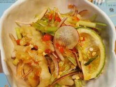 柠檬酸辣无骨凤爪-帕蓝·暹罗料理(曲阳店)